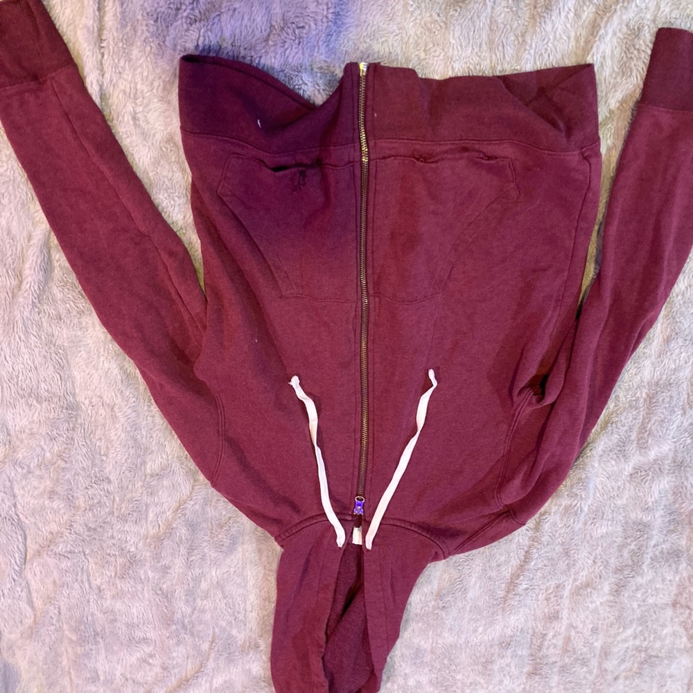 Matron cute pockets have holes